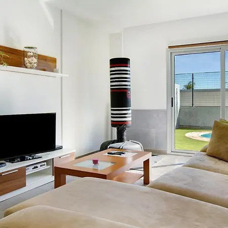 Loft Con Piscina Privada Vakantiehuis Santidad